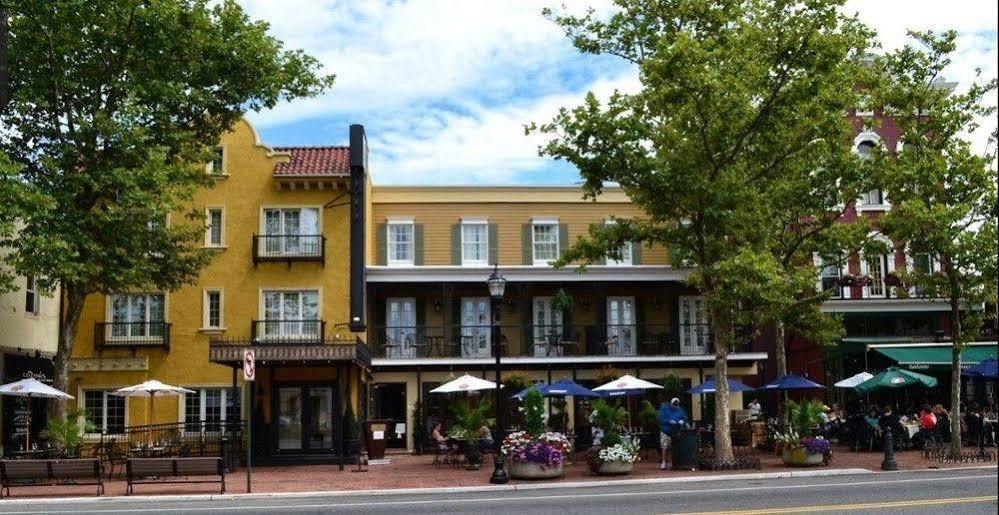 American Hotel Freehold Dış mekan fotoğraf